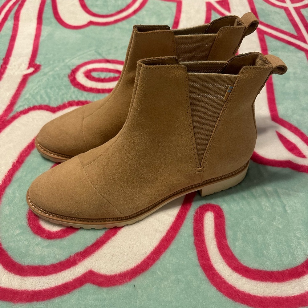 Tom suede booties